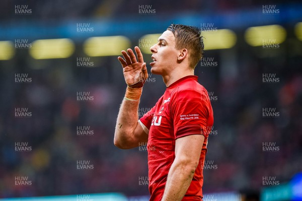 160319 - Wales v Ireland - Guinness Six Nations - Liam Williams of Wales reacts during the game 