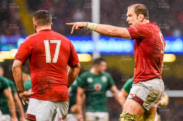 160319 - Wales v Ireland - Guinness Six Nations - Alun Wyn Jones ( right) of Wales reacts 