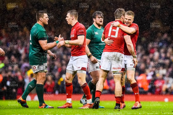 160319 - Wales v Ireland - Guinness Six Nations - Liam Williams of Wales celebrates with Jonathan Davies of Wales 