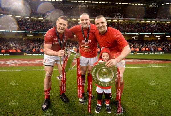 160319 - Wales v Ireland - Guinness Six Nations - Jonathan Davies, Ken Owens with son Efan and Hadleigh Parkes