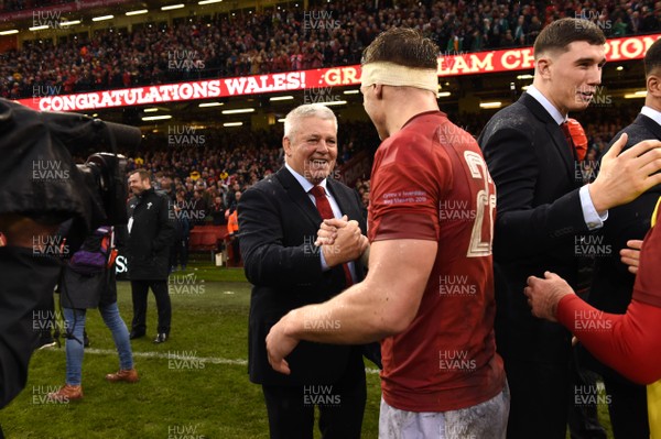 160319 - Wales v Ireland - Guinness Six Nations - Warren Gatland and Dan Biggar of Wales celebrates at the end of the game