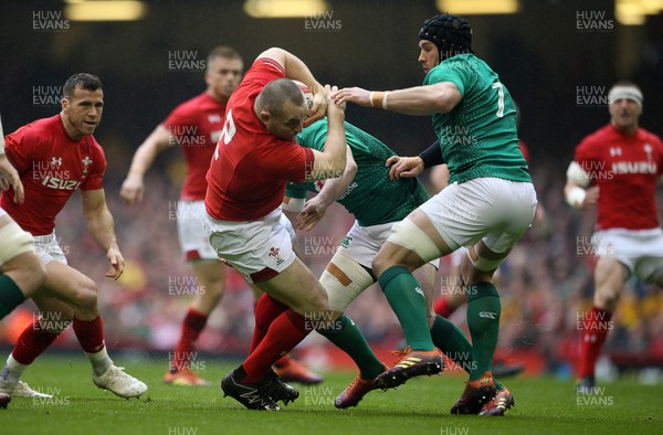 160319 - Wales v Ireland - Guinness 6 Nations Championship - Ken Owens of Wales is tackled by Sean O�Brien of Ireland