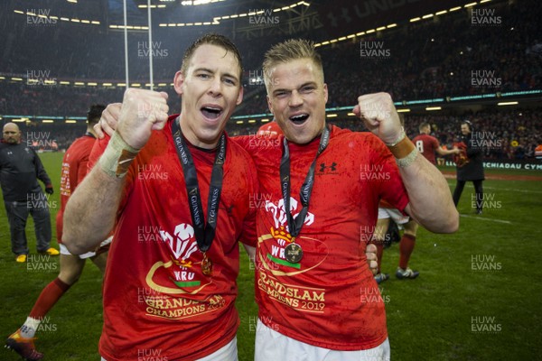160319 - Wales v Ireland - Guinness 6 Nations Championship - Liam Williams and Gareth Anscombe of Wales celebrate