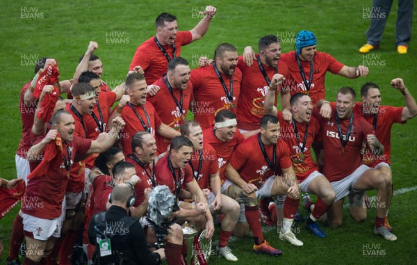 160319 - Wales v Ireland, Guinness Six Nations Championship 2019 - Wales players celebrate winning the Grand Slam