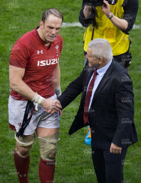 160319 - Wales v Ireland, Guinness Six Nations Championship 2019 - Alun Wyn Jones of Wales with Wales head coach Warren Gatland at the end of the match