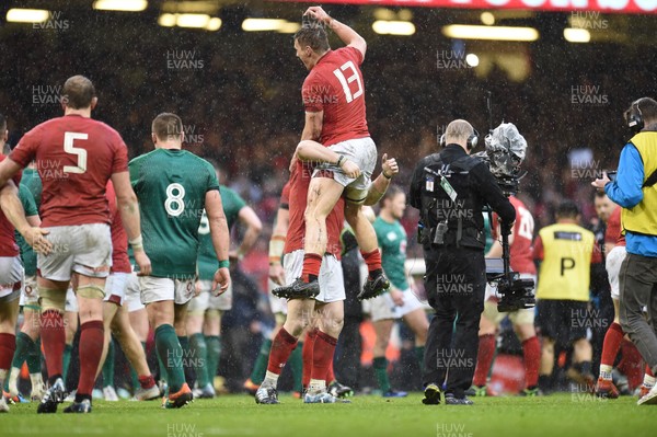 160319 - Wales v Ireland - Guinness Six Nations - Jonathan Davies of Wales celebrates winning the Guinness Six Nations and the Grand Slam
