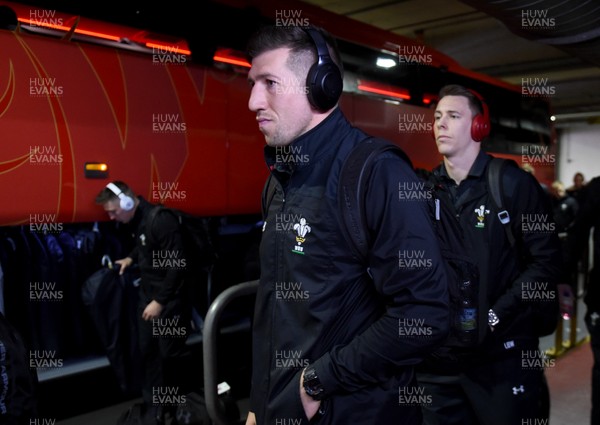160319 - Wales v Ireland - Guinness Six Nations -  Justin Tipuric and Liam Williams of Wales arrive 