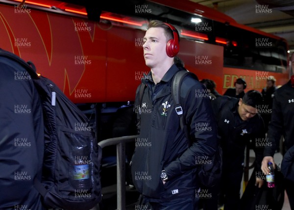 160319 - Wales v Ireland - Guinness Six Nations -  Liam Williams of Wales arrives
