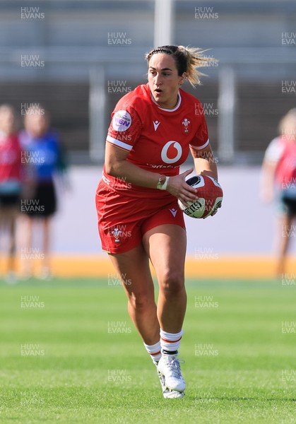 200425 - Wales v Ireland, Guinness Women’s Six Nations 2025 - Courtney Keight of Wales