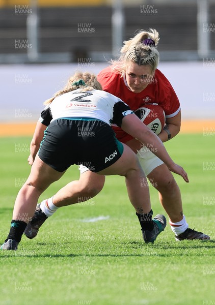 200425 - Wales v Ireland, Guinness Women’s Six Nations 2025 - Alex Callender of Wales