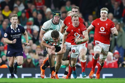 220225 - Wales v Ireland - Guinness Six Nations - Blair Murray of Wales breaks with the ball