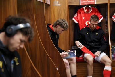 220225 - Wales v Ireland - Guinness 6 Nations Championship - Ellis Mee of Wales in the dressing room before the game