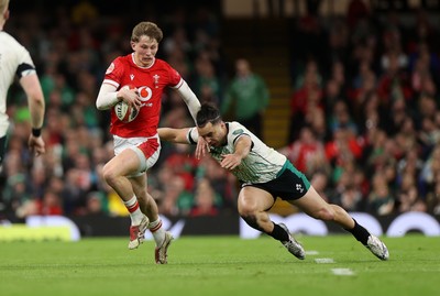 220225 - Wales v Ireland - Guinness 6 Nations Championship - Ellis Mee of Wales makes a break