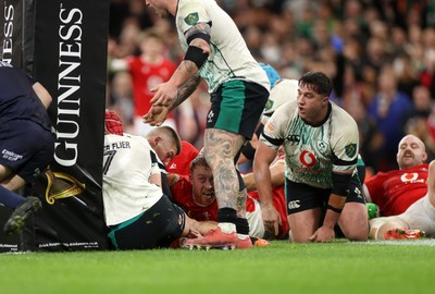 220225 - Wales v Ireland - Guinness 6 Nations Championship - Wales push over to score a try