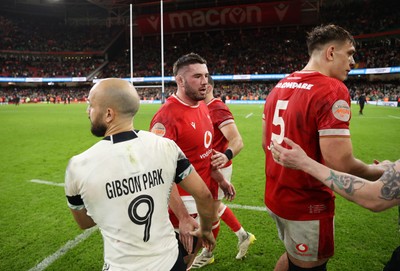 220225 - Wales v Ireland - Guinness 6 Nations Championship - Jamison Gibson-Park of Ireland and Gareth Thomas of Wales at full time