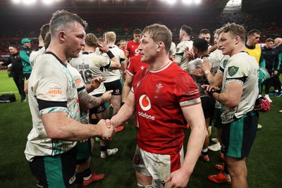 220225 - Wales v Ireland - Guinness 6 Nations Championship - Peter O�Mahony of Ireland and Jac Morgan of Wales at full time