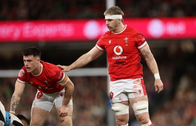 220225 - Wales v Ireland - Guinness 6 Nations Championship - Joe Roberts and Aaron Wainwright of Wales 