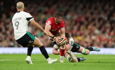 220225  Wales v Ireland, 2025 Guinness Six Nations - Elliot Dee of Wales takes on Joe McCarthy of Ireland