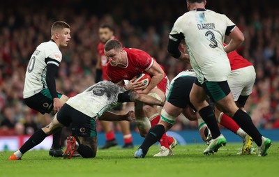 220225  Wales v Ireland, 2025 Guinness Six Nations - Will Rowlands of Wales takes on Garry Ringrose of Ireland