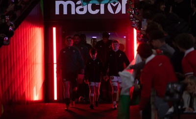 220225  Wales v Ireland, 2025 Guinness Six Nations - Dan Sheehan of Ireland and Jac Morgan of Wales with match mascot