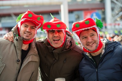 220225 - Wales v Ireland - Guinness Six Nations - Wales and Ireland fans mix in the street prior to the game