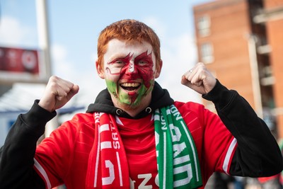 220225 - Wales v Ireland - Guinness Six Nations - Wales and Ireland fans mix in the street prior to the game