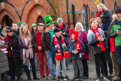 220225 - Wales v Ireland - Guinness Six Nations - Wales and Ireland fans mix in the street prior to the game