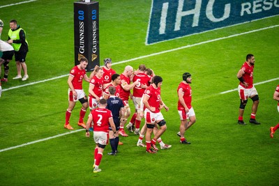 220225 - Wales v Ireland - Guinness Six Nations - Wales celebrate after Jac Morgan scores their first try