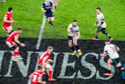 220225 - Wales v Ireland - Guinness Six Nations -  Robbie Henshaw of Ireland