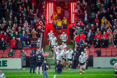 220225 - Wales v Ireland - Guinness Six Nations - Ireland team run out