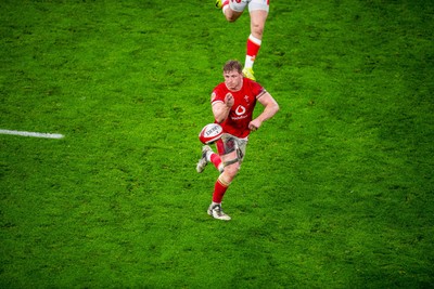 220225 - Wales v Ireland - Guinness Six Nations - Jac Morgan of Wales