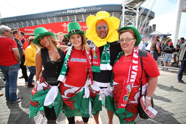 310819 - Wales v Ireland - Under Armour Summer Series - RWC Warm Up - Wales fans