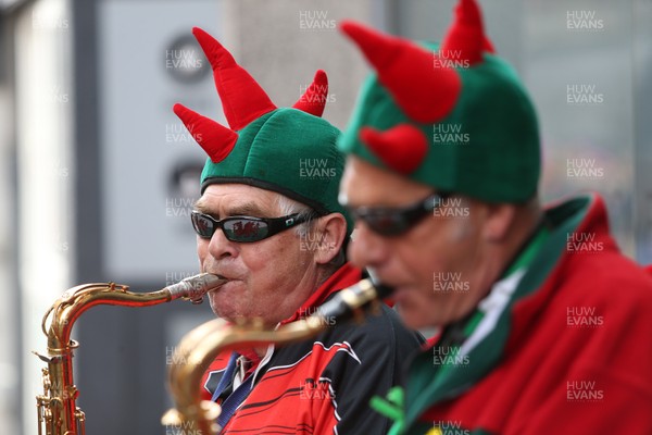 310819 - Wales v Ireland - Under Armour Summer Series - RWC Warm Up - Wales fans