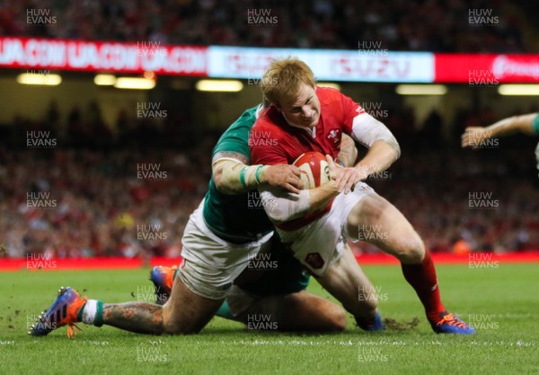 310819 - Wales v Ireland, Under Armour Summer Series 2019 - Rhys Patchell of Wales drives over to score try