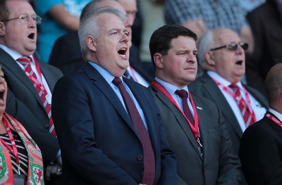 060915 - Wales v Israel - UEFA European Championship Qualifier - First Minister Carwyn Jones