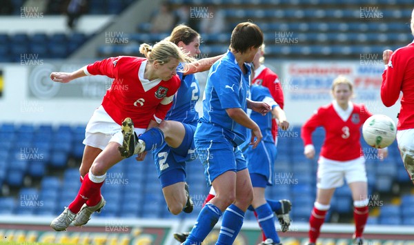 300306Wales v Israel FIFA Womens World Cup, Cardiff, Wales Wales' Jayne Ludlow heads at goal �Huw Evans, Cardiff 