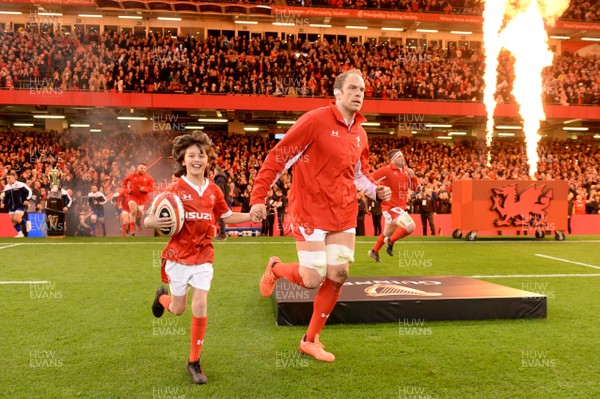 010220 - Wales v Italy - Guinness Six Nations - Alun Wyn Jones leads out his side with mascot