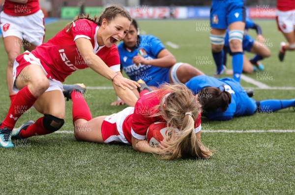 020220 - Wales v Italy, 2020 Women's Six Nations - Hannah Jones of Wales celebrates with Jasmine Joyce of Wales after scoring try