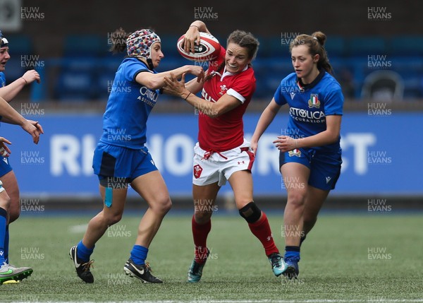 020220 - Wales v Italy, 2020 Women's Six Nations -  Jasmine Joyce of Wales takes on Michela Sillari of Italy