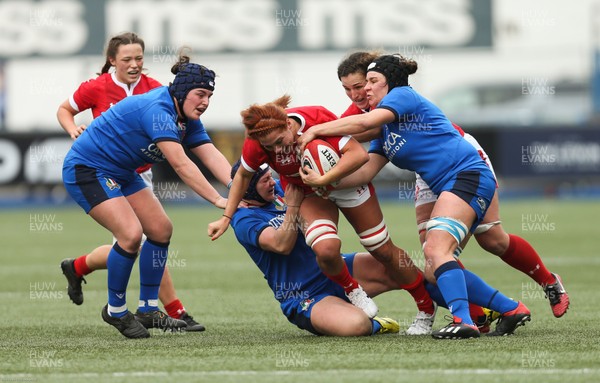 020220 - Wales v Italy, 2020 Women's Six Nations - Georgia Evans of Wales is tackled