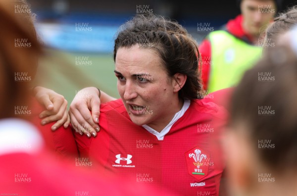020220 - Wales v Italy, 2020 Women's Six Nations - Siwan Lillicrap of Wales gives team talk to the players at the end of the match