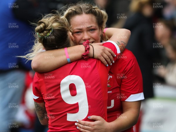020220 - Wales v Italy, 2020 Women's Six Nations - Keira Bevan of Wales consoles Kelsey Jones of Wales at the end of the match