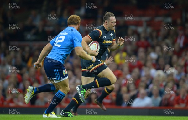 050915 -  Wales v Italy - Dove Men Test 2015 -Cory Allen of Wales gets past Gonzalo Garcia of Italy