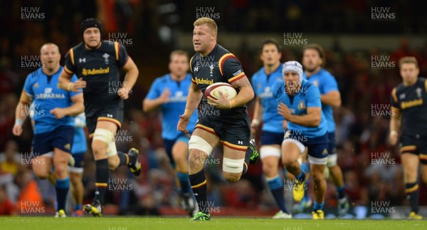 050915 -  Wales v Italy - Dove Men Test 2015 -Ross Moriarty of Wales gets clear