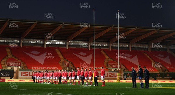 051220 - Wales v Italy - Autumn Nations Cup - Wales players during the anthems
