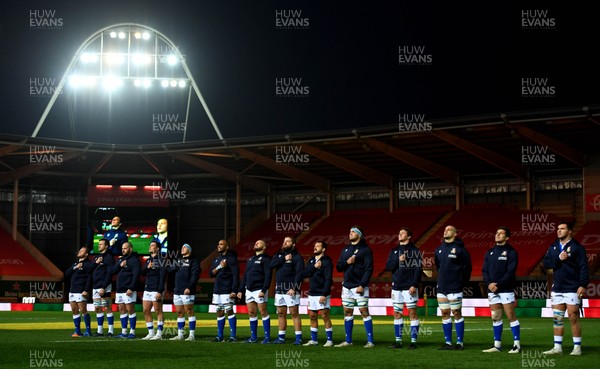 051220 - Wales v Italy - Autumn Nations Cup - Italy during the anthems