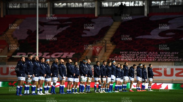 051220 - Wales v Italy - Autumn Nations Cup - Italy during the anthems