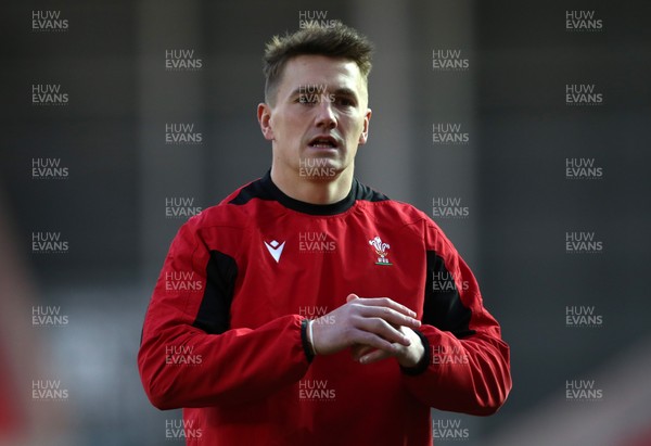 051220 - Wales v Italy - Autumn Nations Cup 2020 - Jonathan Davies of Wales during the warm up