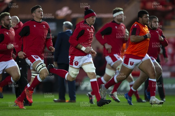051220 - Wales v Italy - Autumn Nations Cup 2020 - Justin Tipuric of Wales during the warm up