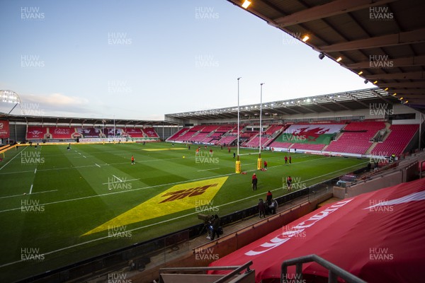 051220 - Wales v Italy - Autumn Nations Cup 2020 - General View of Parc y Scarlets